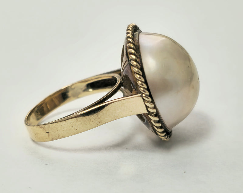 13 Carat Pearl Set in 18k Yellow Gold Ring