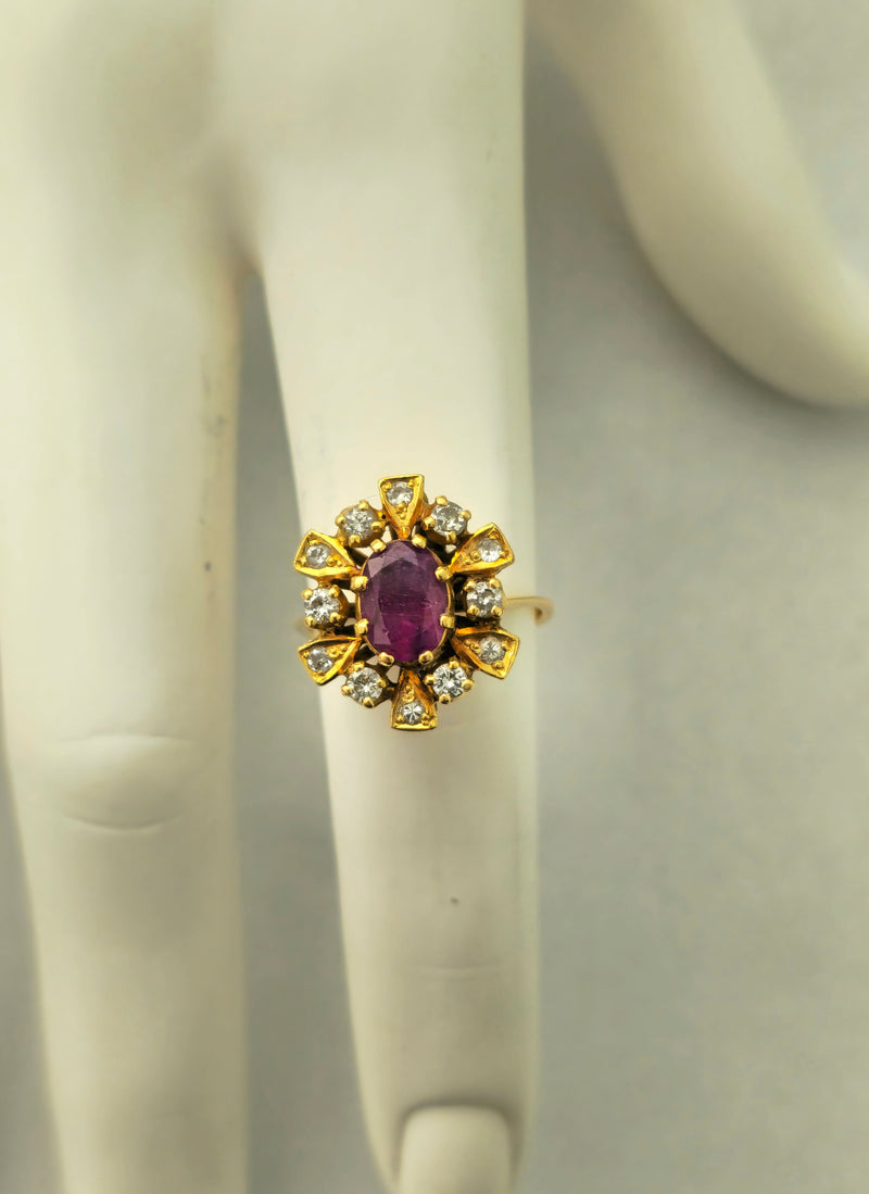 Antique Ruby & Diamond Ring in 18k Yellow Gold2