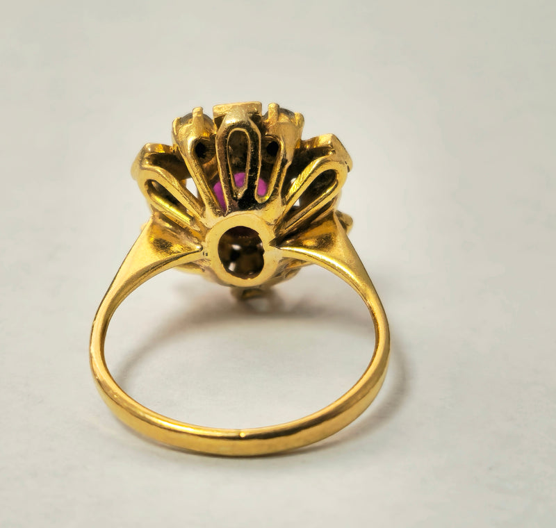 Antique Ruby & Diamond Ring in 18k Yellow Gold2