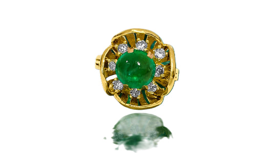 Vintage 18K Gold 2.90 Carat Diamond Emerald Ring