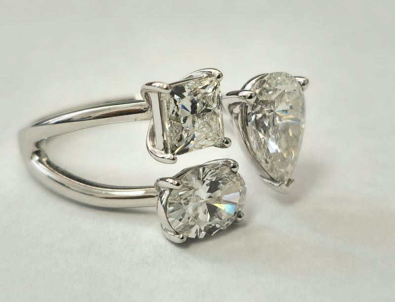 Certified 3.52 Carat Multi Cut Diamond Engagement Ring in 18k Gold