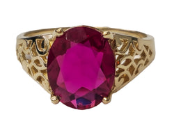 Collectible Vintage AAA Ruby Ring in Yellow Gold