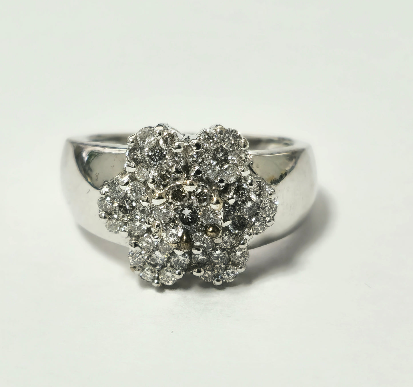 Vintage Flower Inspired, Brilliant Diamonds and Gold Ring