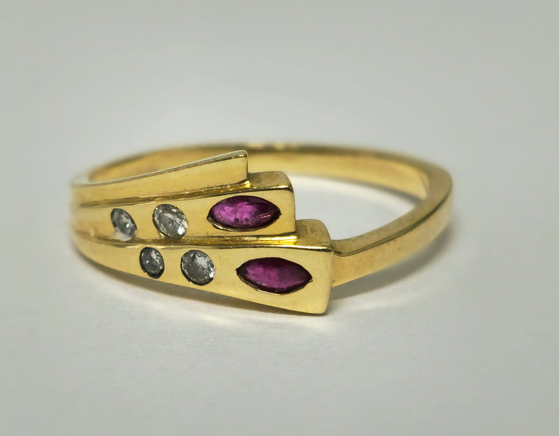 Vintage Natural Ruby & Diamond Ring in 14k Gold