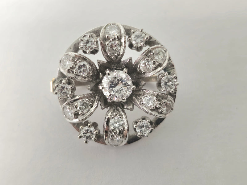 Antique, 1.75ct Diamond & Platinum Womens Pin.