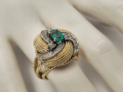 Natural Colombian Emerald & Diamond Ring in18K Gold