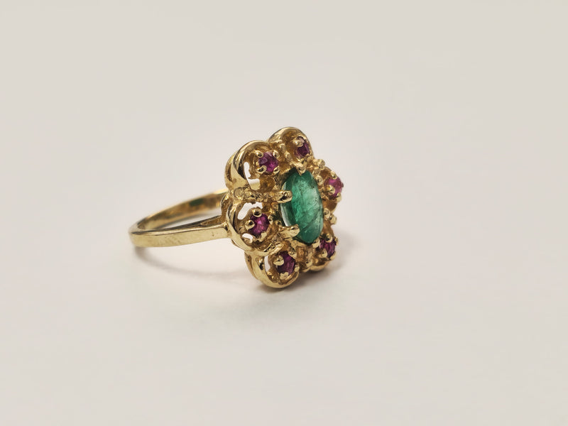 Elegant 14K Gold Ladies Ring with Ruby and Emerald