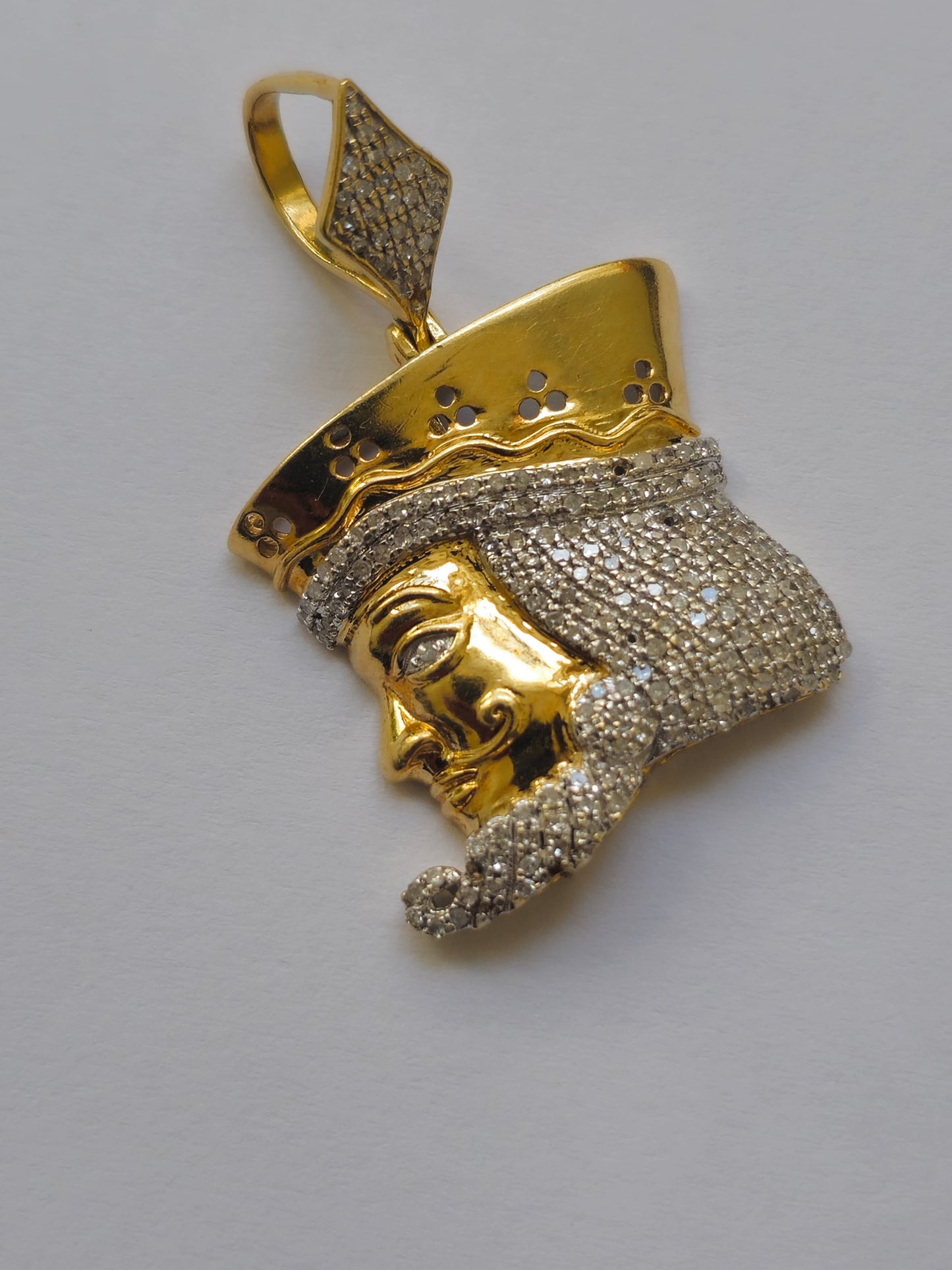 10K Gold King Motif Diamond Pendant