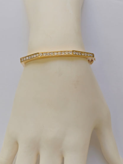 14k Gold Diamond Round Bangle Bracelet