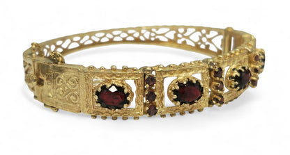 Vintage 14k Yellow Gold Garnet Bracelet