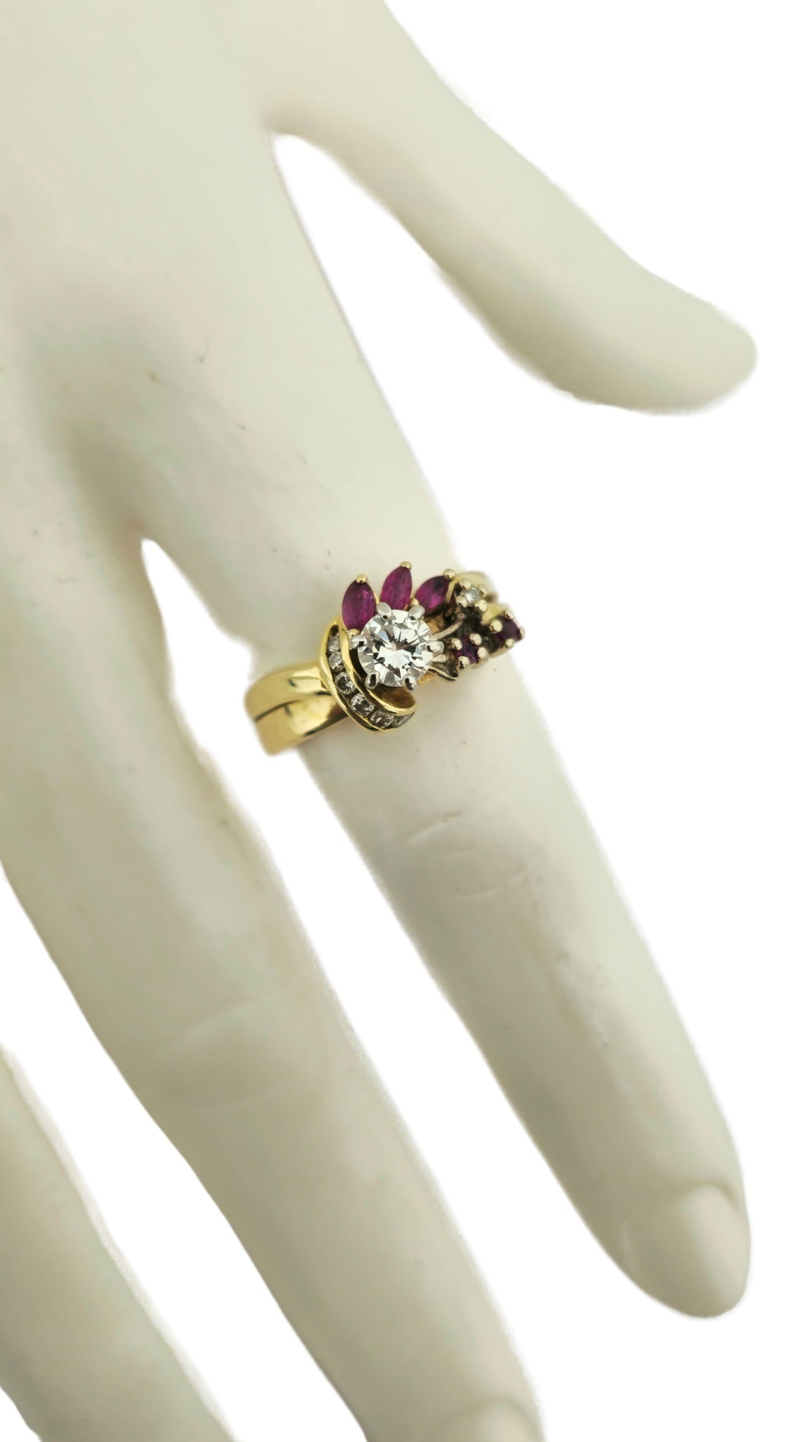 14k Gold Diamond and Ruby Ring