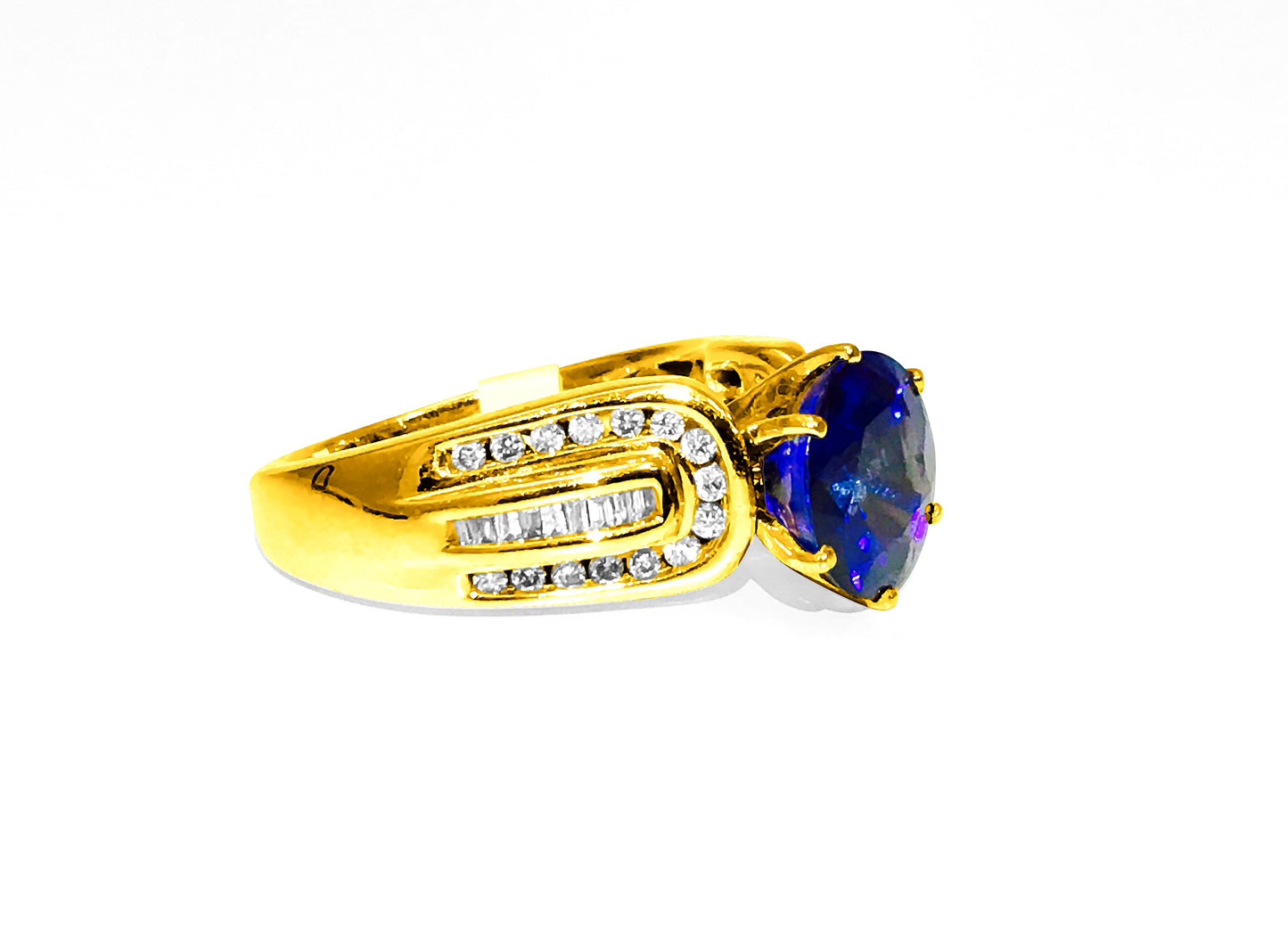 Vintage Natural 7.00 Carat Blue Sapphire Diamond Ring