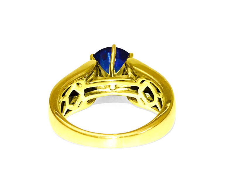 Vintage Natural 7.00 Carat Blue Sapphire Diamond Ring