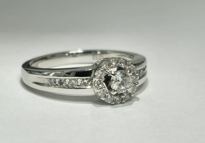 0.85 Carat Diamond White Gold Engagement Ring