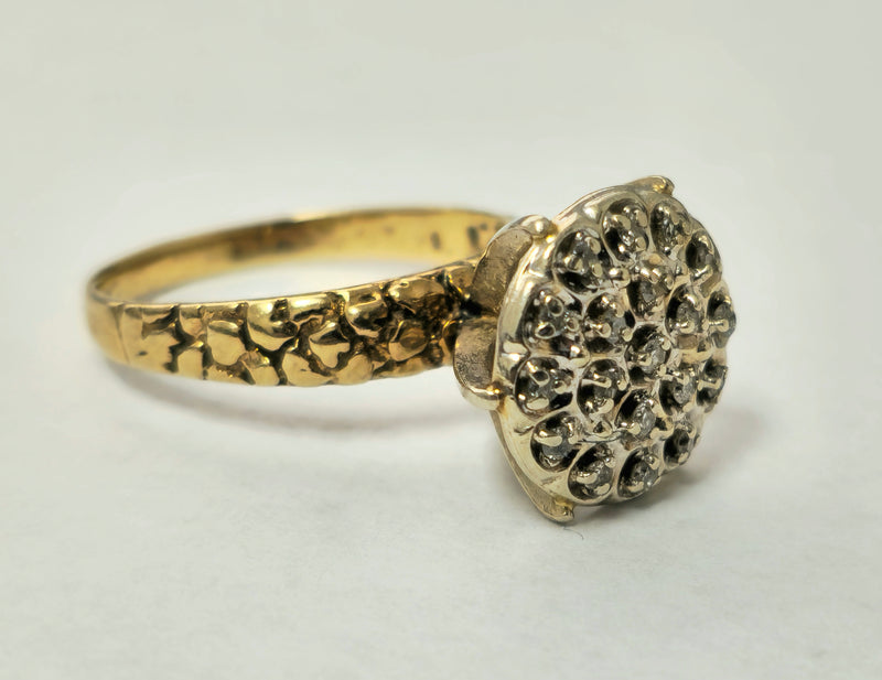 Flower Motif 1/4 Carat Diamond Engagement Ring