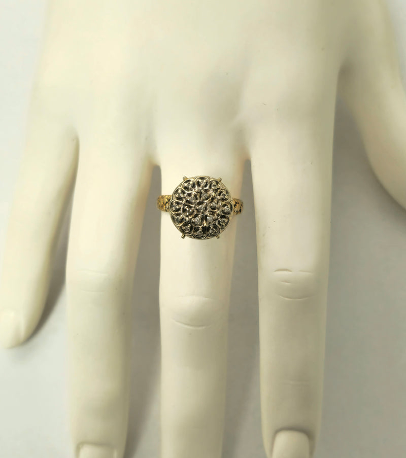 Flower Motif 1/4 Carat Diamond Engagement Ring