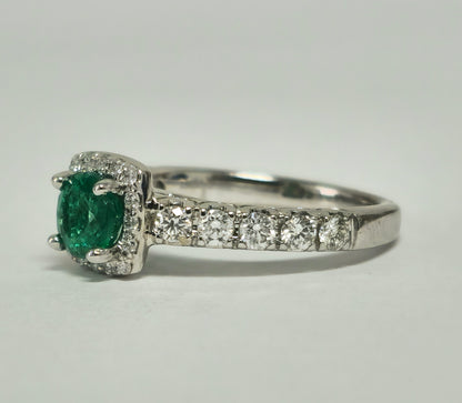 Classic Natural Diamond & Emerald Wedding Engagement Band.