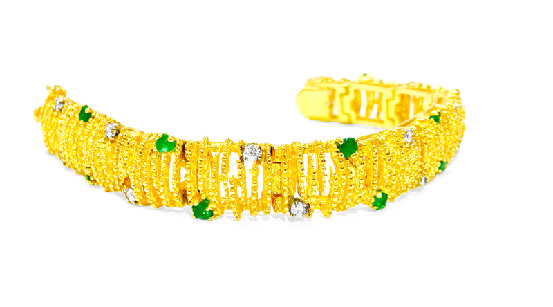 La Triomphe 18K Gold Emerald Diamond Bracelet