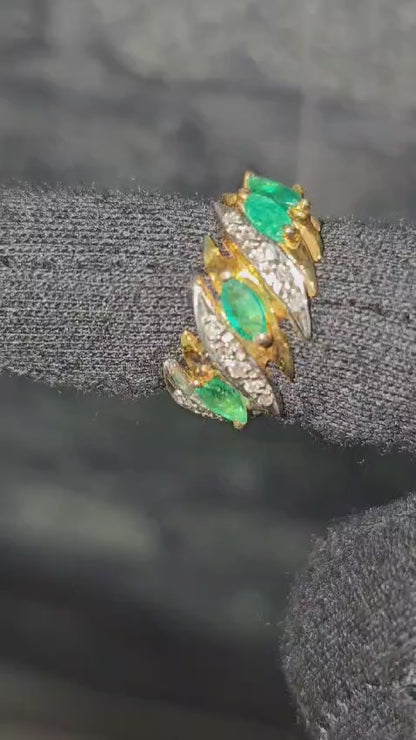 Modern 3.05 Carat Diamond & Emerald Ring in 14k Yellow Gold