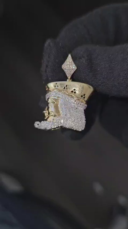 10K Gold King Motif Diamond Pendant