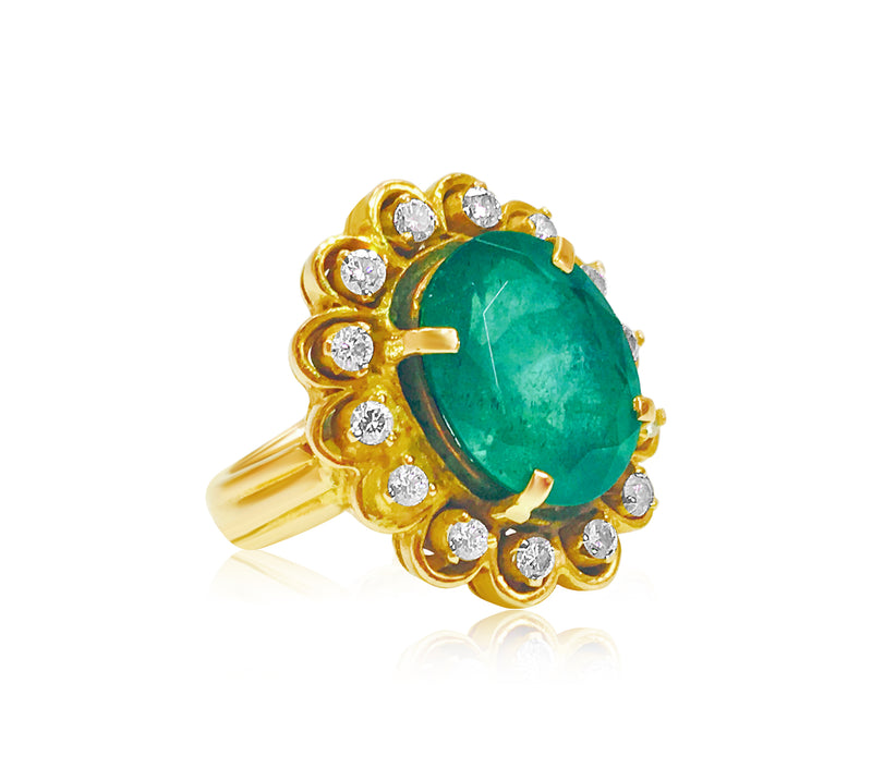 Vintage 18K, 5.50 CT Emerald & VS Clarity Diamond Ring - Prince The Jeweler vintage-18k-5-50-ct-emerald-vs-clarity-diamond-ring, Rings